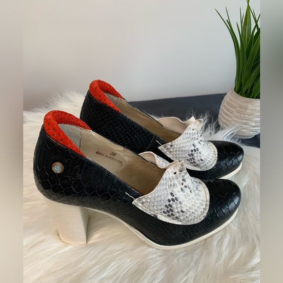 Grottoesque Black and White Snakeskin Slip-On Shoes - Picture 4 of 7